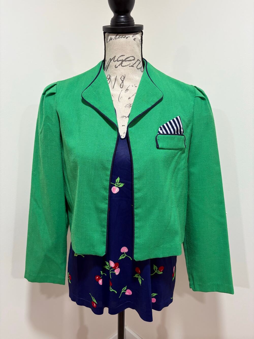 Vintage Green Blazer w/ Blue Cherry Top Size Medium